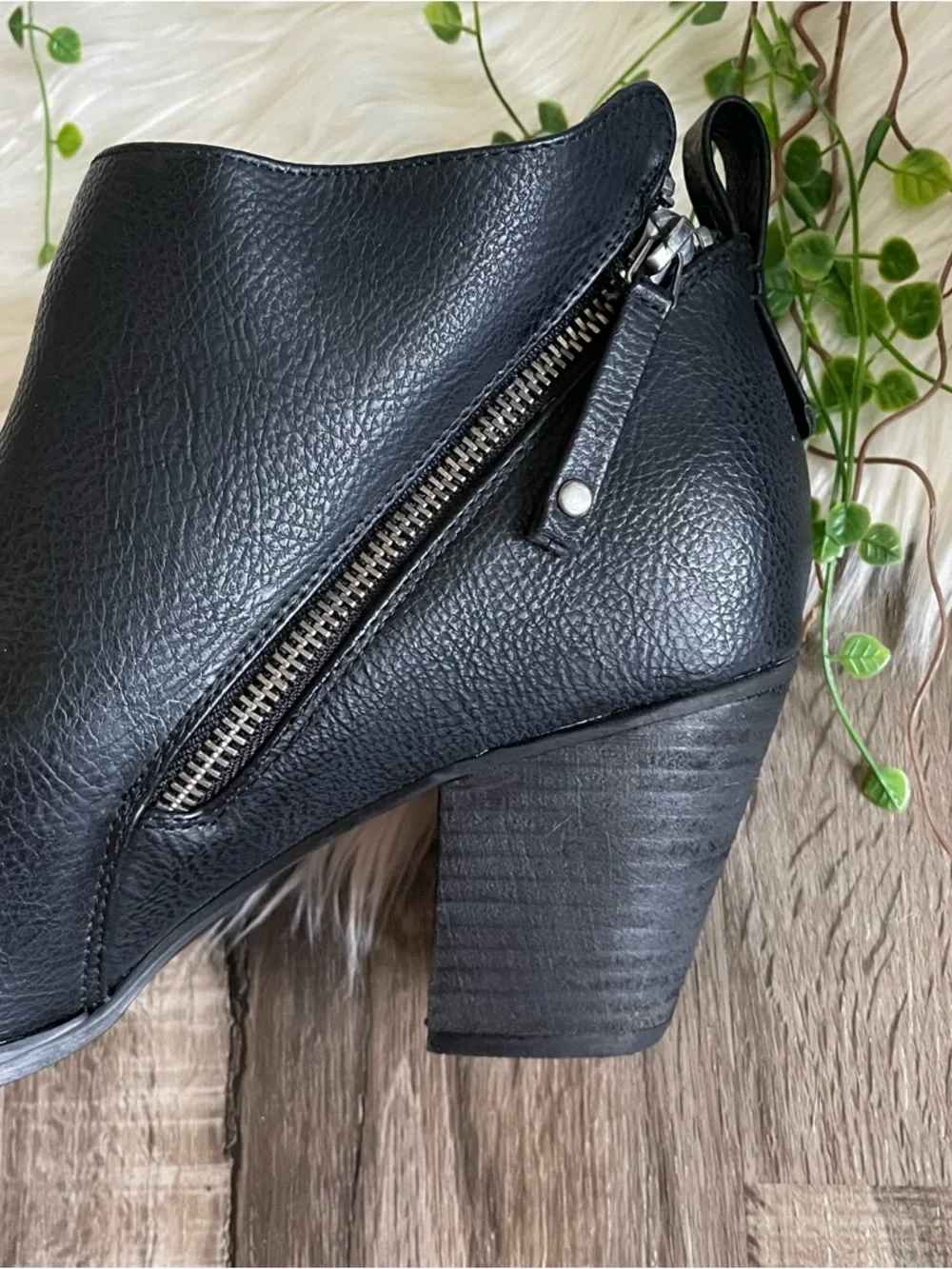 Torrid Side Zip Heel Bootie Ankle Boot Size 10.5 WW